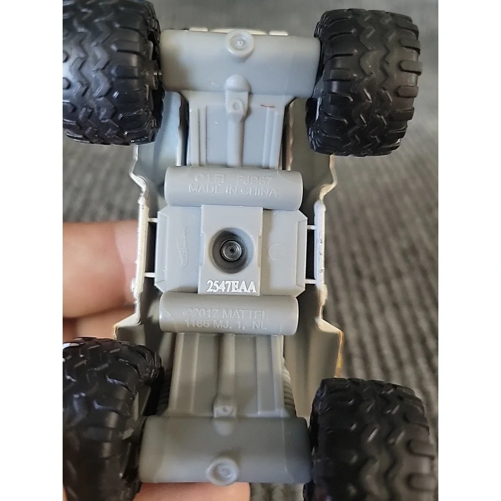 Hot Wheels Star Wars Rey Character Car Off-Road Diecast‎ White FJD67 2017 Mattel